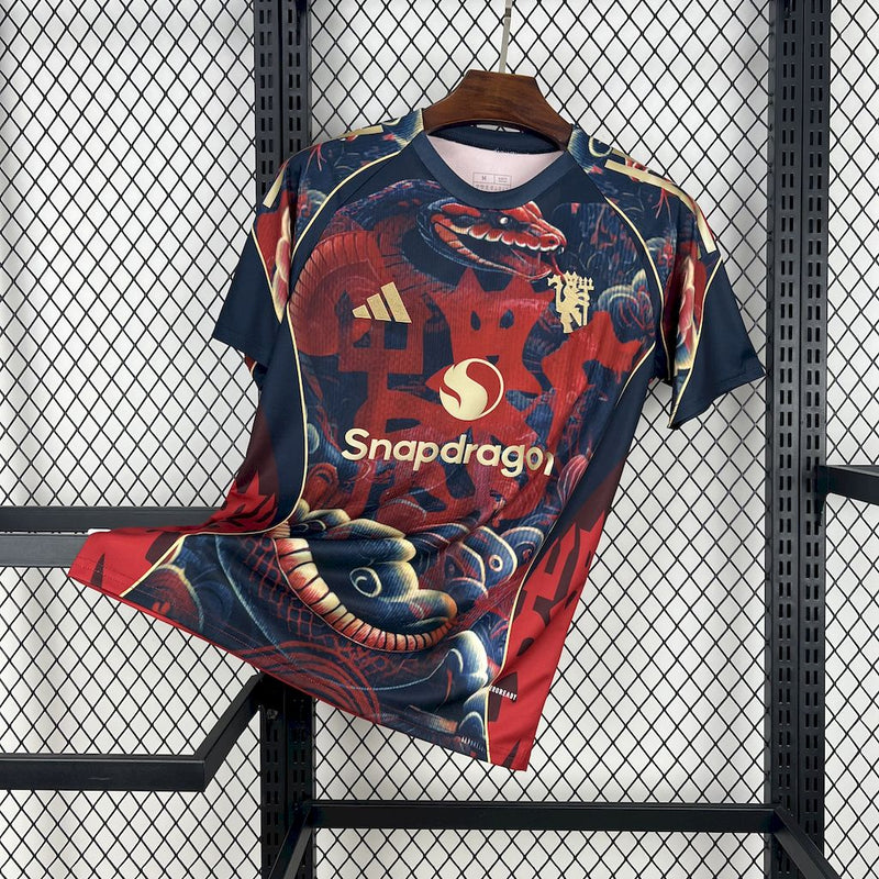 CAMISA DO MANCHESTER UNITED 25/26 MULTICOLOR EDIÇÃO ESPECIAL